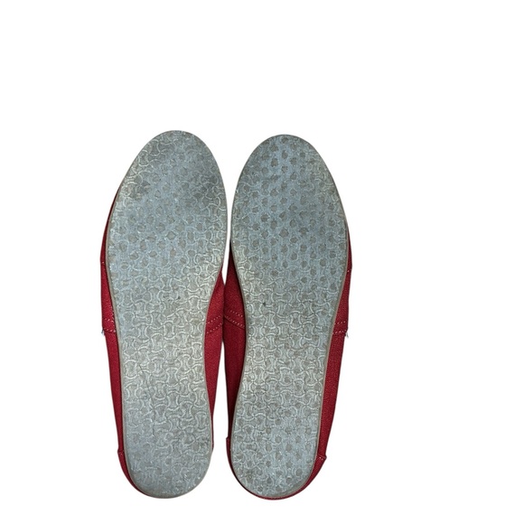 TOMS Classic Red Canvas Slip-On Shoes Women’s Size 7.5 - Picture 2 of 5